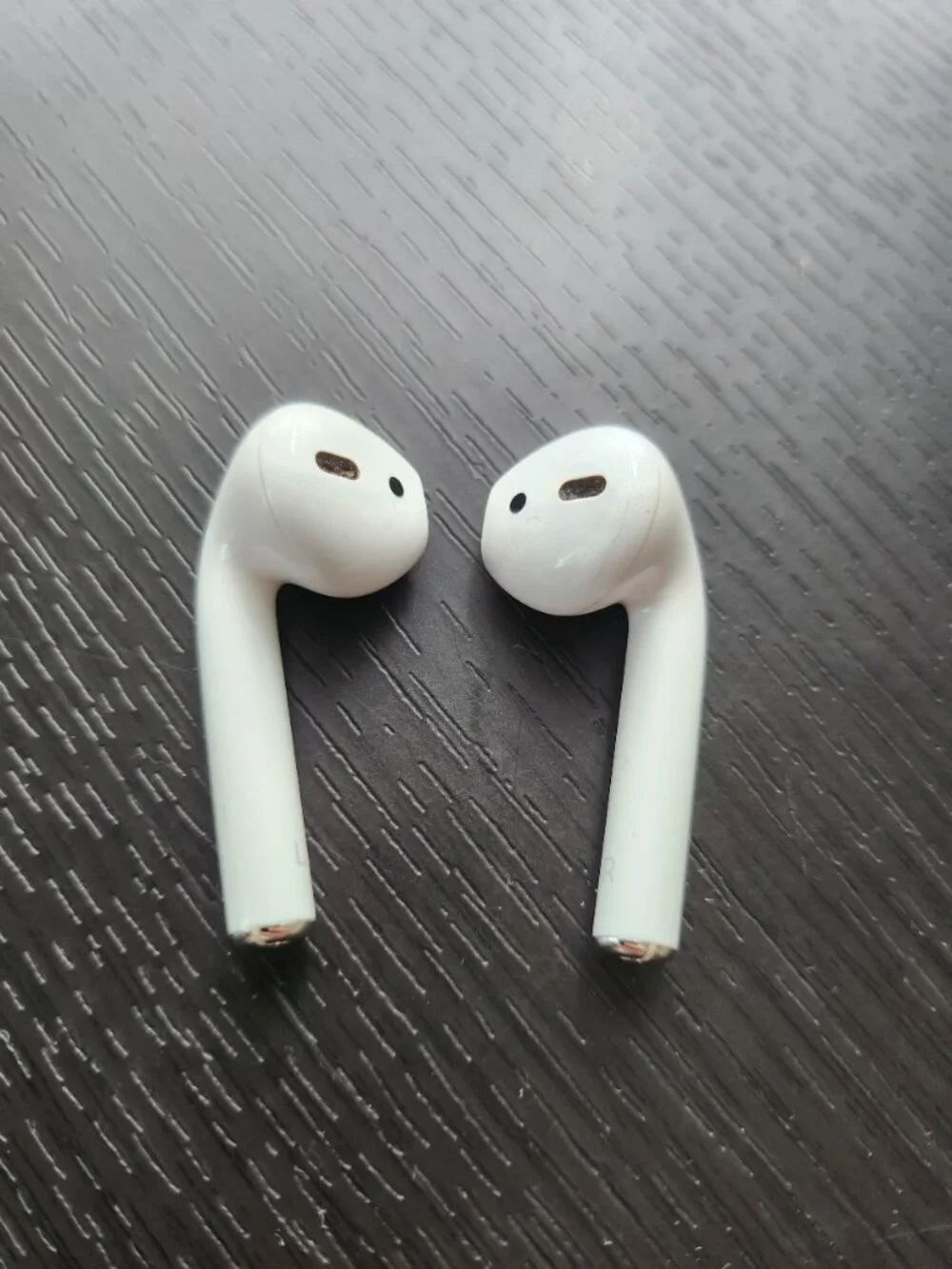 White Apple air pods (2nd Generation) replacement parts Wireless Earbuds (no cha